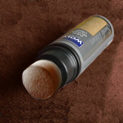Woly Medium Brown Suede renovator 75ml
